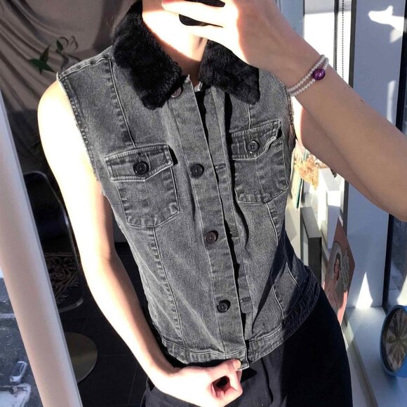 Mexx Denim Vest: Y2K Fur Collar Acid Wash (Size XS-S) - Picture 3 of 5